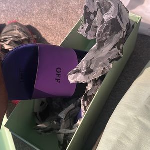 off white slides!